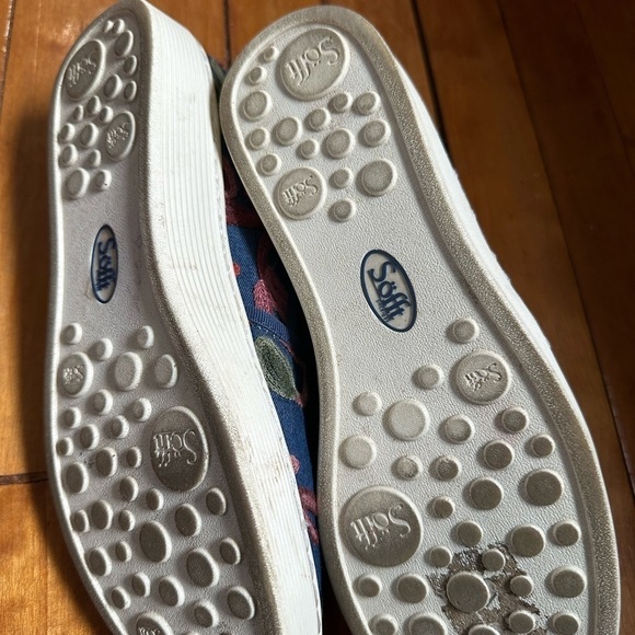 😊 Sofft Women's Somers Slip On Shoes Boho Denim Canvas Embroidered 8.5 - Picture 10 of 16